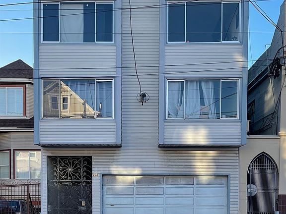 2nd image of 305 10th Ave APT 5