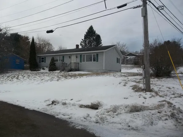 4 Spring Street, Baileyville, ME 04694