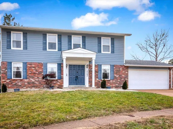 2782 Ashfield Dr, Saint Louis, MO 63129