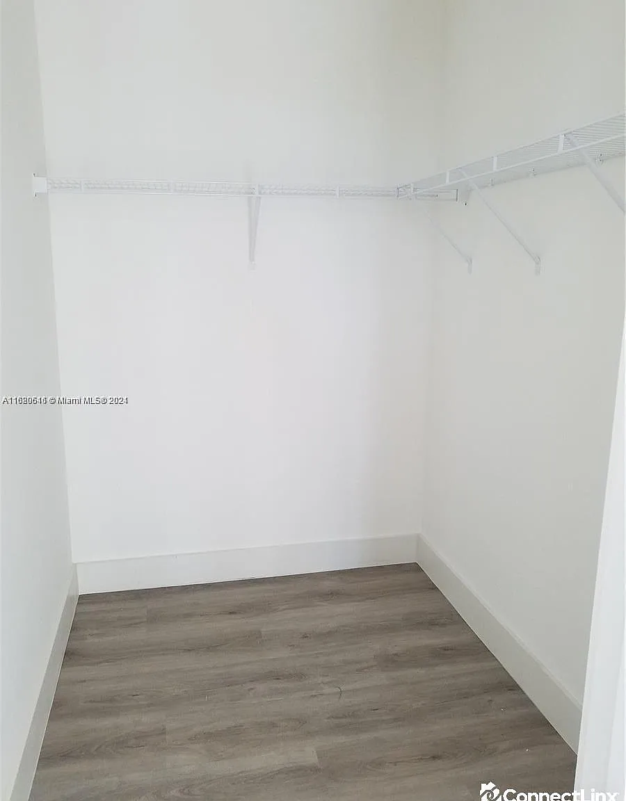1 bed, 1.0 bath, $2,799 — Photo 2