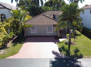 16404 SW 95th Ln, Miami, FL 33196