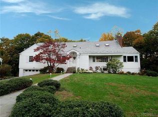 5 Beresford Ln, Larchmont, NY 10538