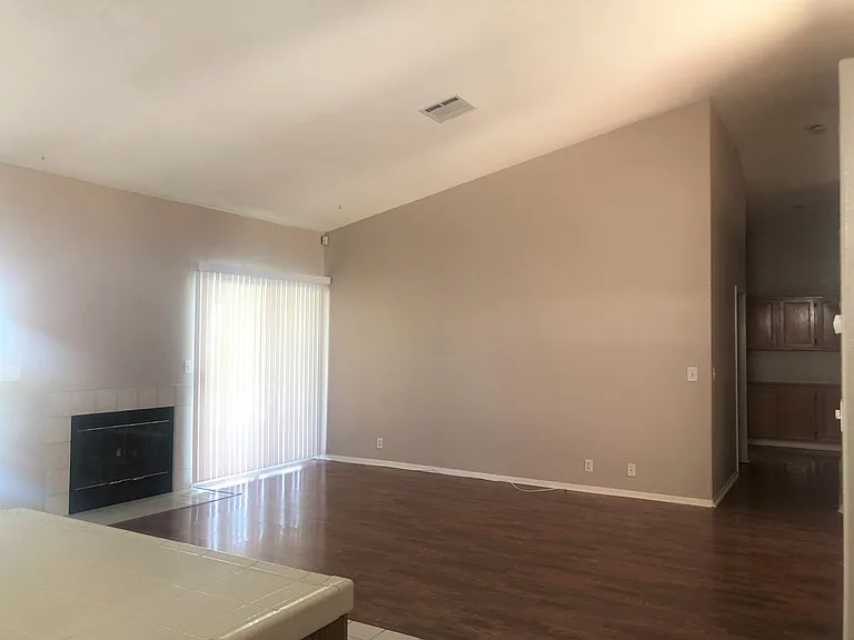 20808 Village Pkwy — Photo 13
