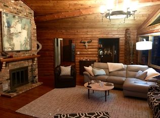 311 Ranchview Ln S, Wayzata, MN 55391