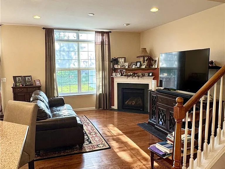 307 Blue Sage Dr — Photo 4