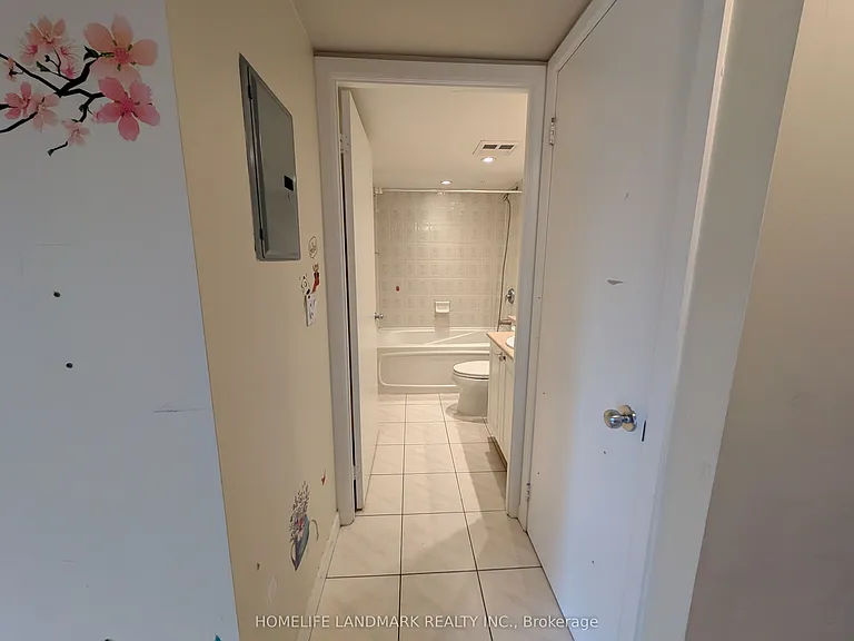 8 Park Rd #1803 — Photo 13
