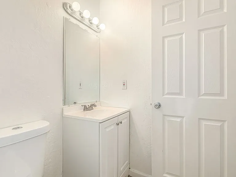 Garden-Style Living in Arcadia Lite | Move-In Specials Available — Photo 13