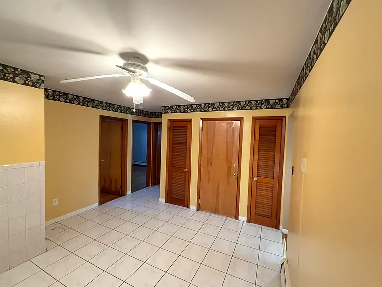 20 Beech St #2 — Photo 7