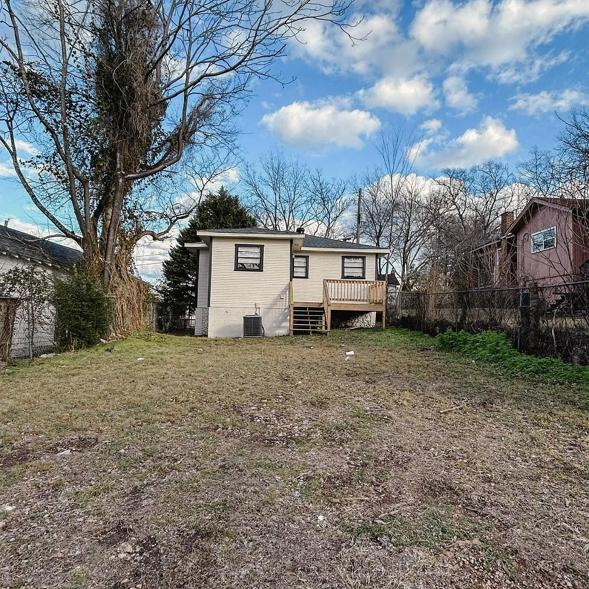2 bed, 766 sqft, $1,050 — Photo 3