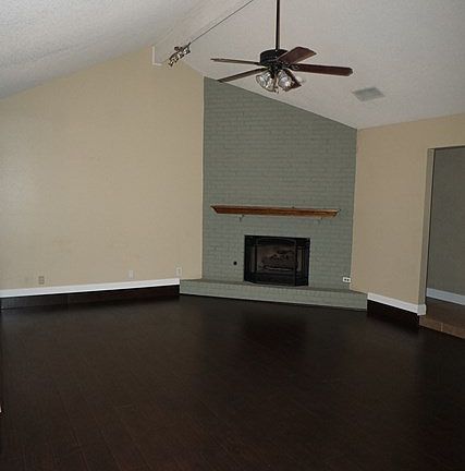 5th image of 2304 Wydewood Dr
