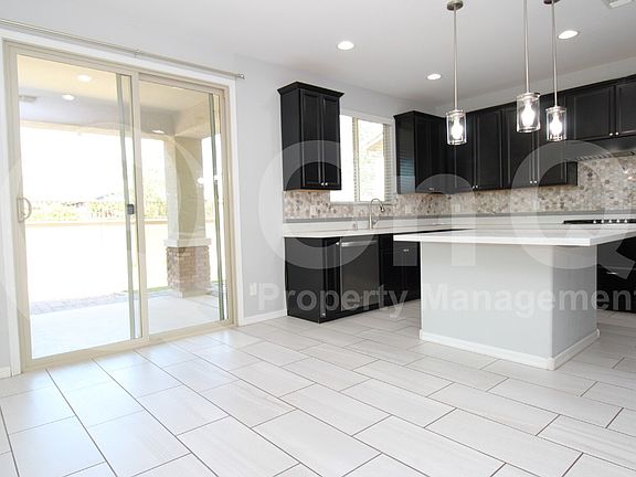 4th image of 2092 E Lantana Dr