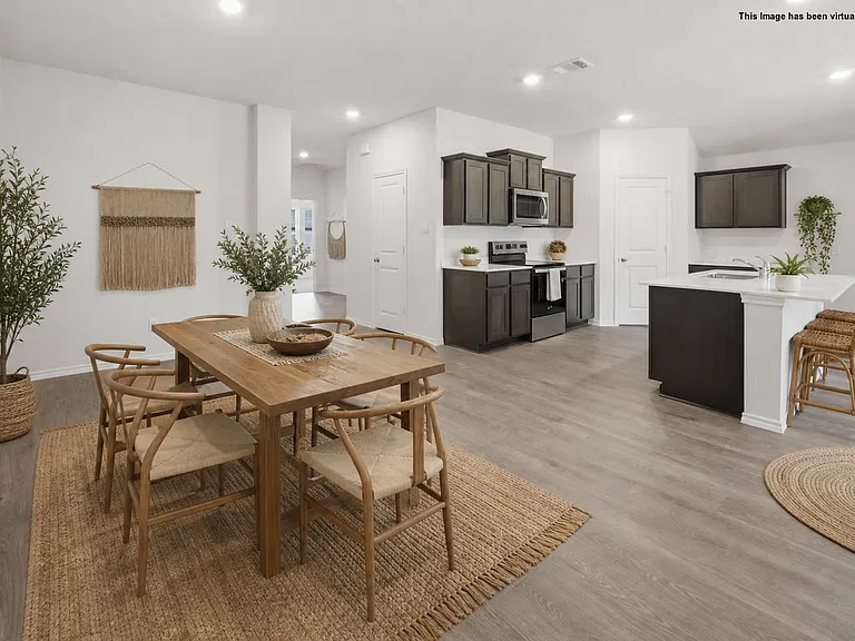 860 Newport Dr — Photo 3