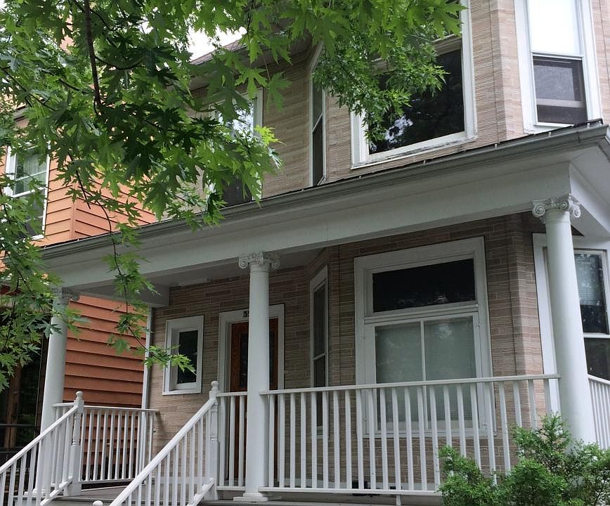 1st image of 3549 W Wrightwood Ave #1