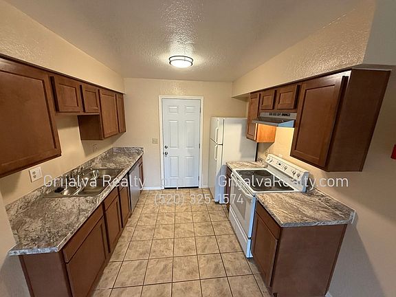4th image of 2833 N Flanwill Blvd #2867
