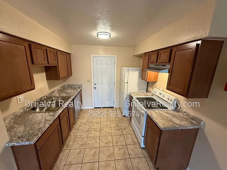2833 Flanwill Maintenance — Photo 4