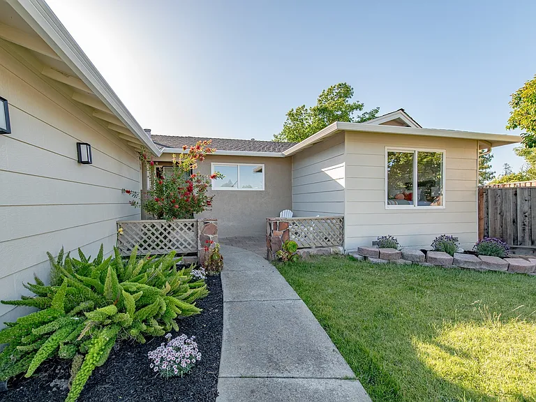 4774 Corwin Ct — Photo 14