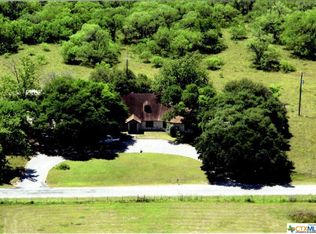 435 Salt Lake Rd, Luling, TX 78648