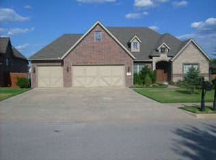 5101 SW Blaire Mont Rd, Bentonville, AR 72713