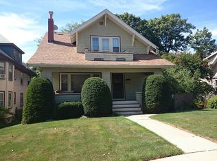 56 Manthorne Rd, West Roxbury, MA 02132