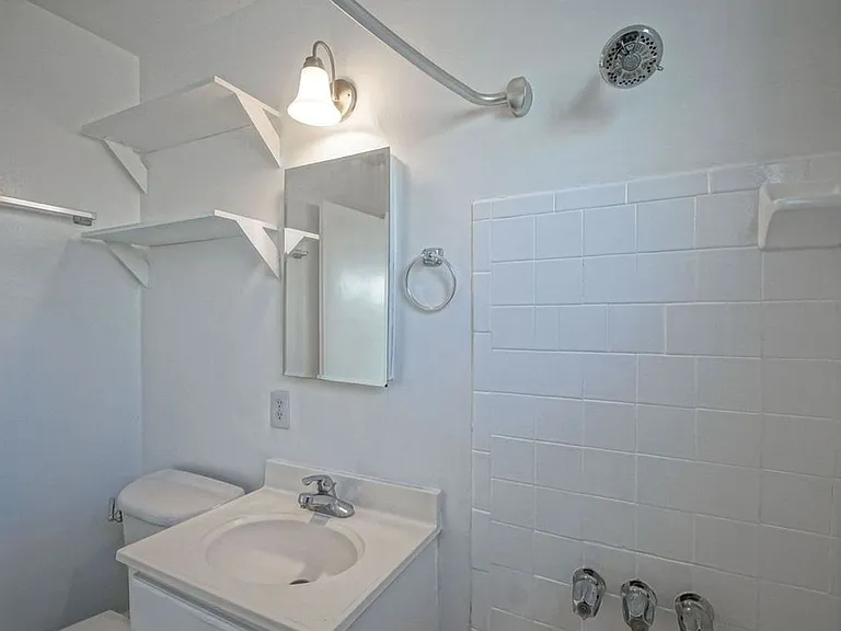 3814 Highland Ave — Photo 19