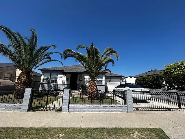 14717 S Cameo Ave
