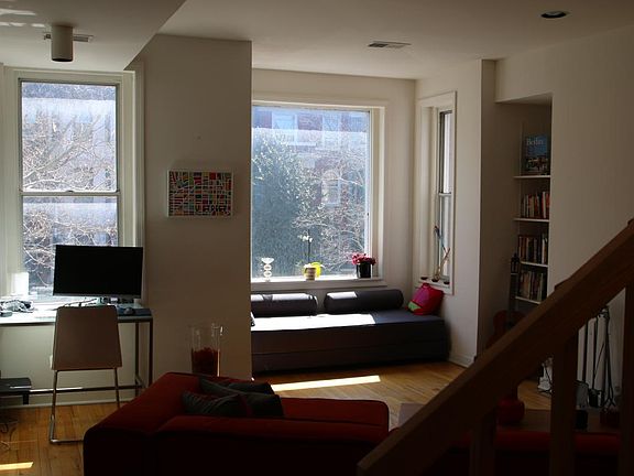 Windows On To U Street