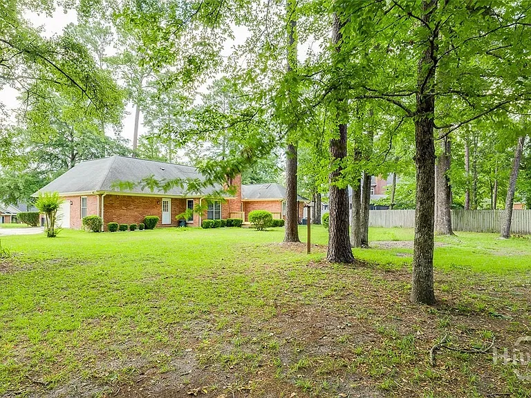 114 Red Bluff Cir — Photo 40