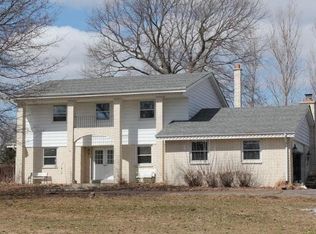 N80W24596 Plainview Rd, Lisbon, WI 53089