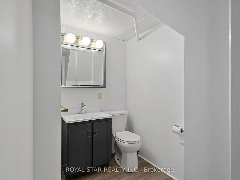 10 Delong Dr — Photo 37