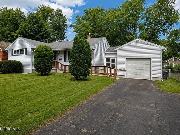 3rd image of 5618 Chippewa Rd