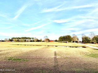 2538 Timber Ln, Lucedale, MS 39452