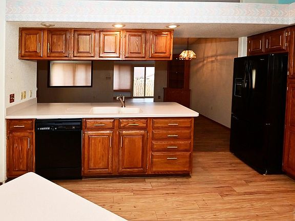 5th image of 48 W Carmel Ct