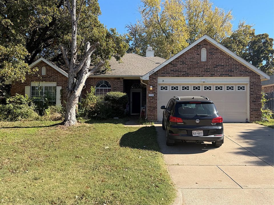 1st image of 7924 Woodland Dr