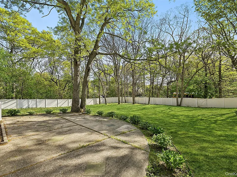 10 Todd Ct — Photo 6