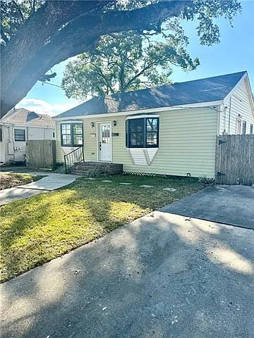 1311 Moisant St Photo 1