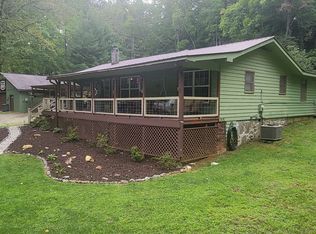 493 Compass Creek Dr, Hayesville, NC 28904