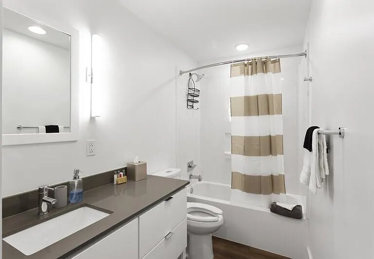 The Netherland Apartments — Photo 17