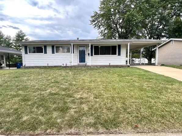 652 Undercliff Dr, Hazelwood, MO 63042