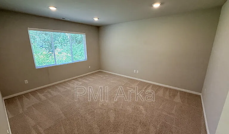 10823 32nd St NE — Photo 12