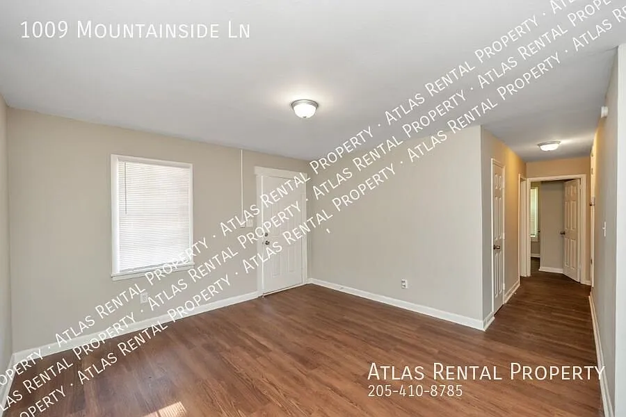 Hidden Gem! Beautifully Renovated 3-Bedroom Home on a Private Lot — Photo 2
