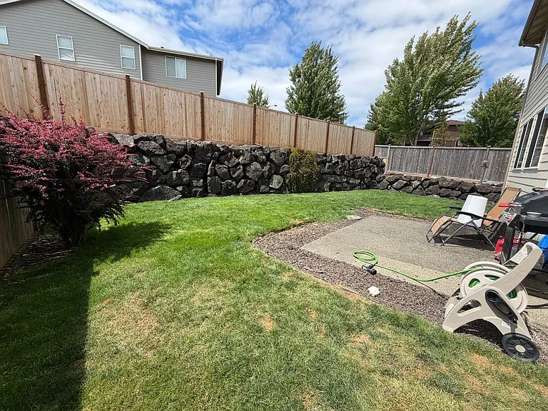 1874 Miller Dr — Photo 25