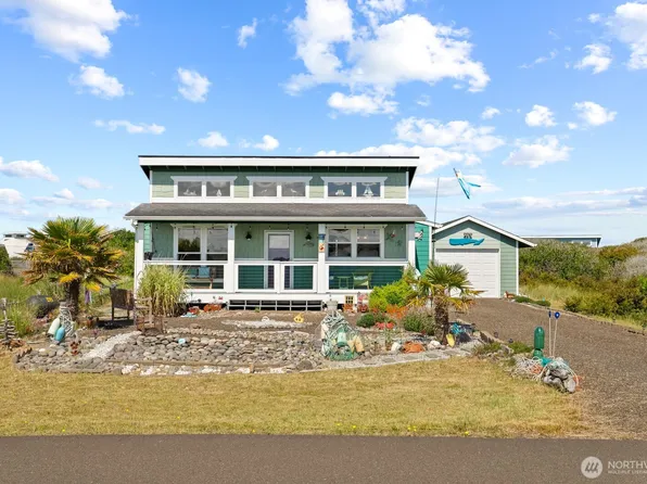 442 N Spinnaker Avenue SW, Ocean Shores, WA 98569
