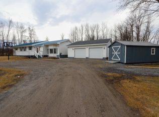 516 Prospect St, Champlain, NY 12919