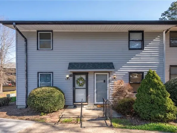 4014 S Bend Dr, Winston Salem, NC 27107