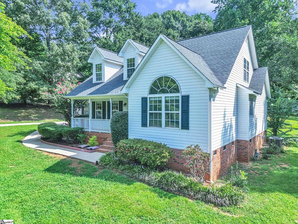 1st image of 231 Lauren Hope Ln
