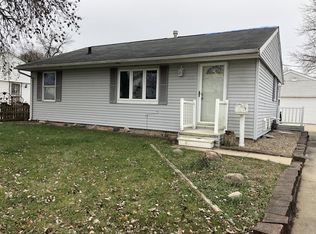 1659 Cherry Hills Dr, Waterloo, IA 50703