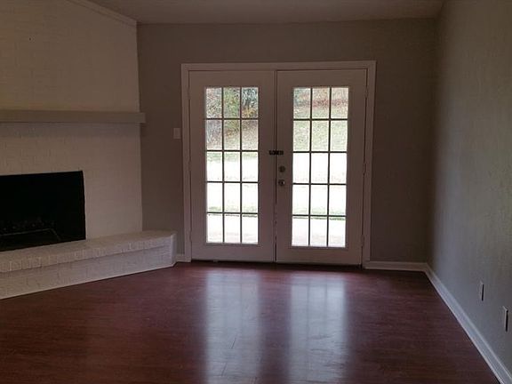 5th image of 3717 Wendell Dr