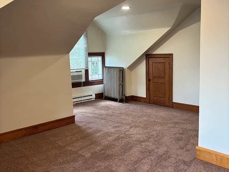 17 Franklin Ave #D — Photo 19