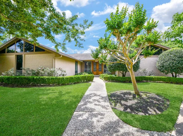 3002 Montford Ct, Sugar Land, TX 77478