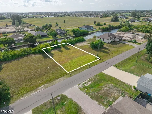 1124 NW 28th Ave, Cape Coral, FL 33993